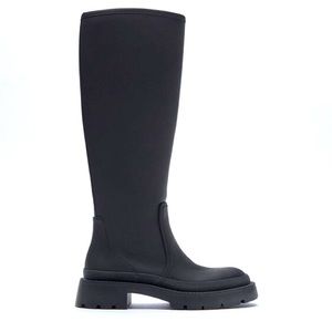 Nwt rubber black Zara boots size 6